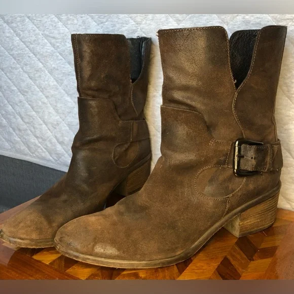 Donald Pliner Donata distressed suede boot in dark brown - Picture 2 of 15